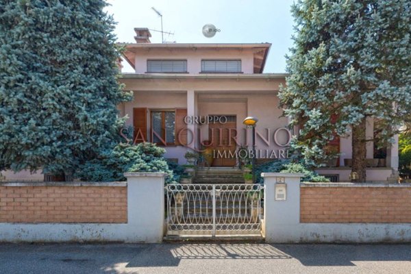 casa indipendente in vendita a Gualtieri