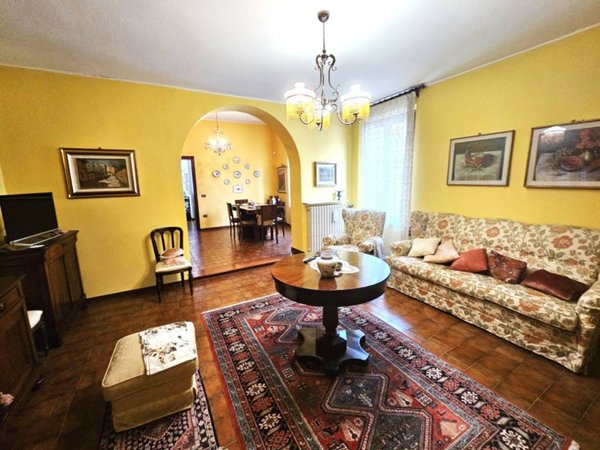 casa indipendente in vendita a Gualtieri