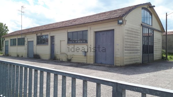 ufficio in vendita a Gualtieri