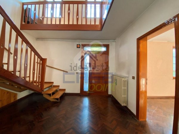 casa indipendente in vendita a Gualtieri