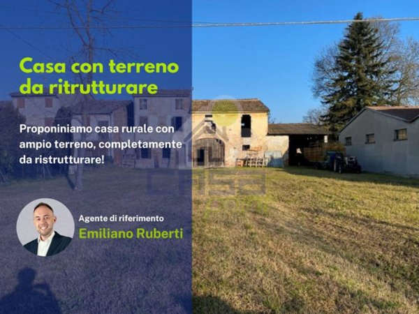 casa indipendente in vendita a Gualtieri in zona Pieve Saliceto