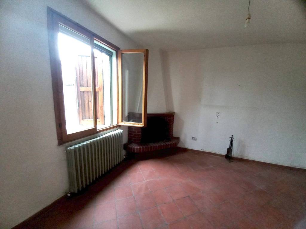 casa indipendente in vendita a Gualtieri