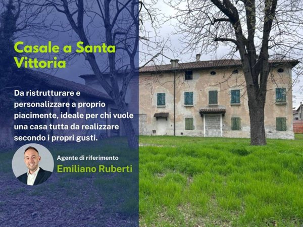 casa indipendente in vendita a Gualtieri in zona Santa Vittoria