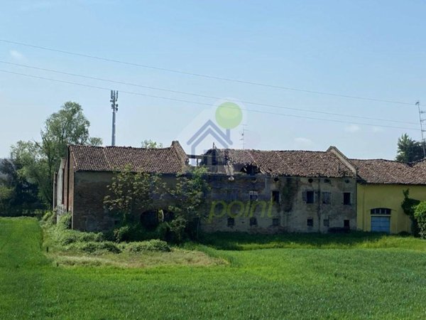 casa indipendente in vendita a Gualtieri