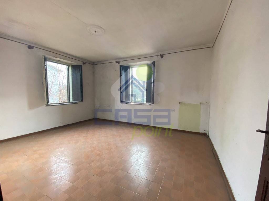 casa indipendente in vendita a Gualtieri in zona Santa Vittoria