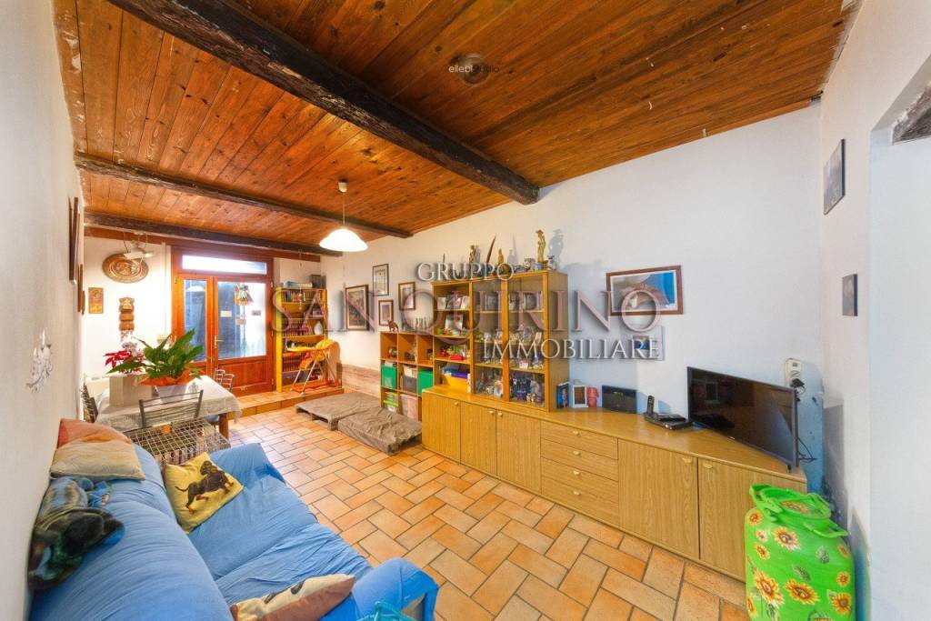 casa indipendente in vendita a Guastalla