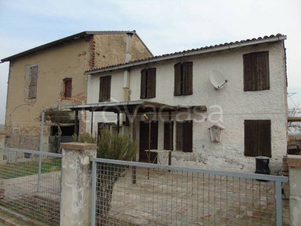 casa indipendente in vendita a Guastalla in zona San Rocco