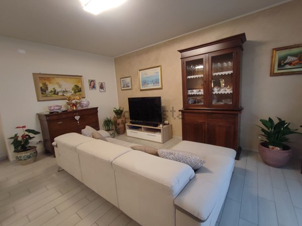 casa indipendente in vendita a Guastalla