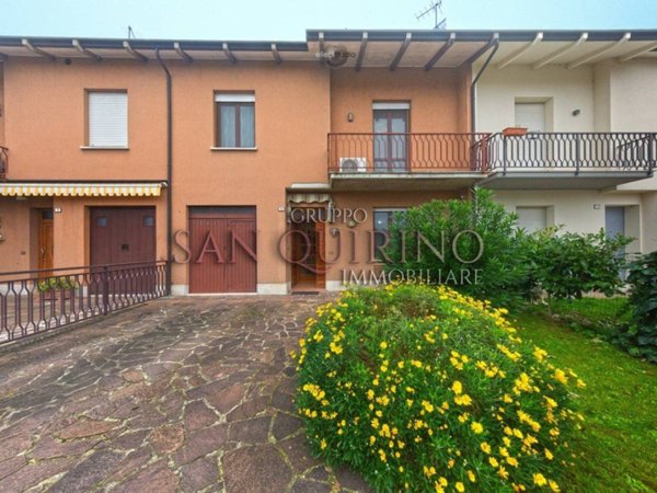 casa indipendente in vendita a Guastalla in zona San Giorgio