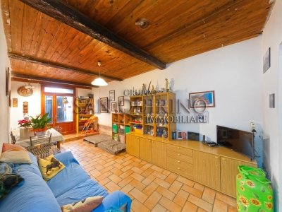 casa indipendente in vendita a Guastalla