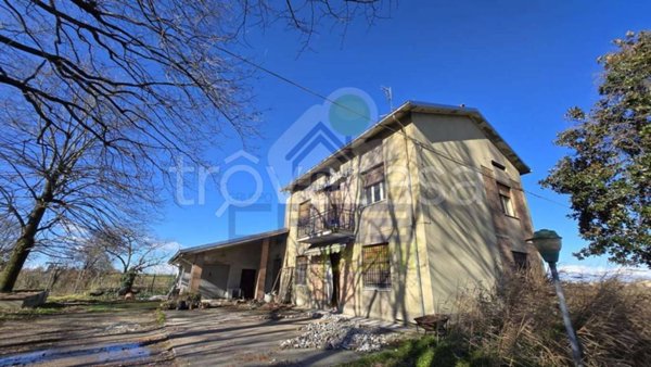 casa indipendente in vendita a Guastalla