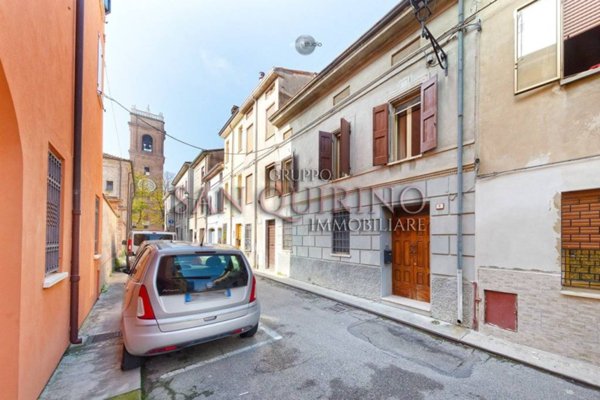 casa indipendente in vendita a Guastalla