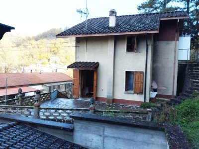 casa indipendente in vendita a Guastalla