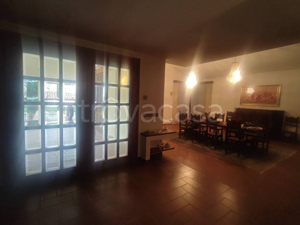 casa indipendente in vendita a Guastalla