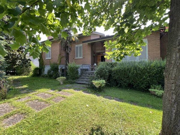 casa indipendente in vendita a Guastalla