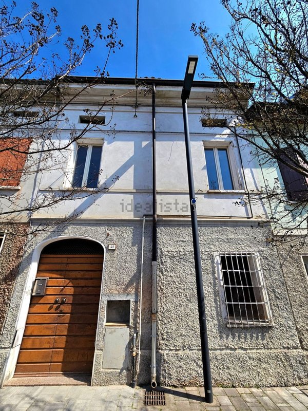 casa indipendente in vendita a Guastalla in zona Pieve