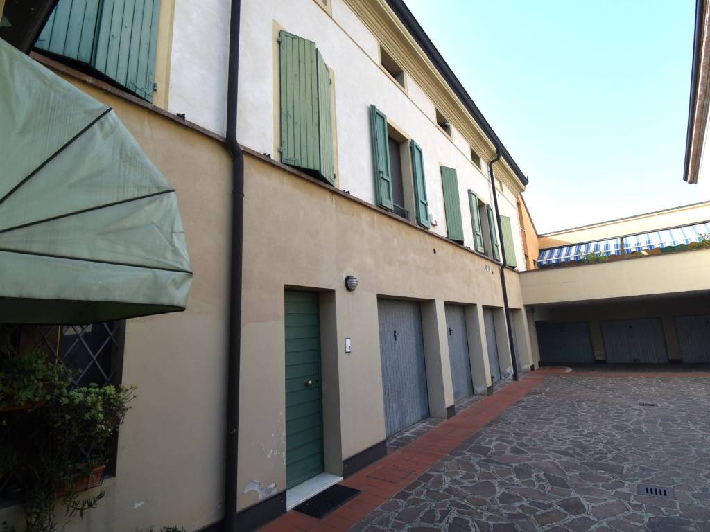 appartamento in vendita a Guastalla in zona Pieve
