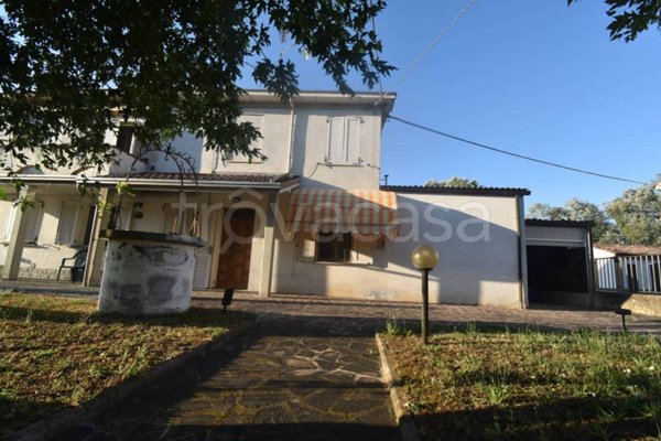 casa indipendente in vendita a Guastalla in zona Pieve