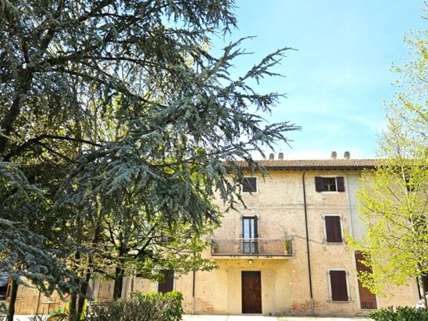 casa indipendente in vendita a Guastalla in zona San Rocco