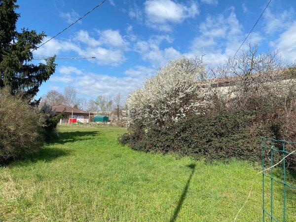 casa indipendente in vendita a Guastalla
