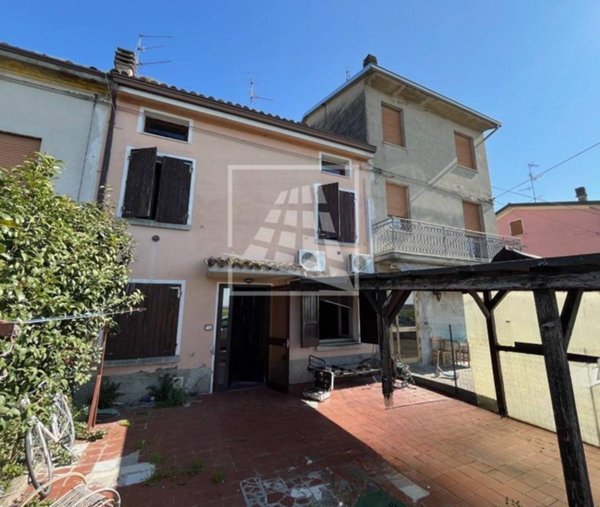 appartamento in vendita a Guastalla in zona San Rocco