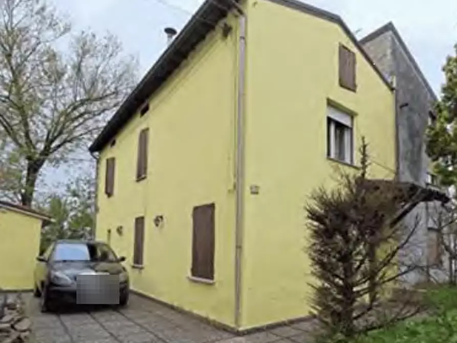 casa indipendente in vendita a Guastalla