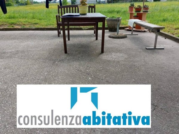 casa indipendente in vendita a Guastalla