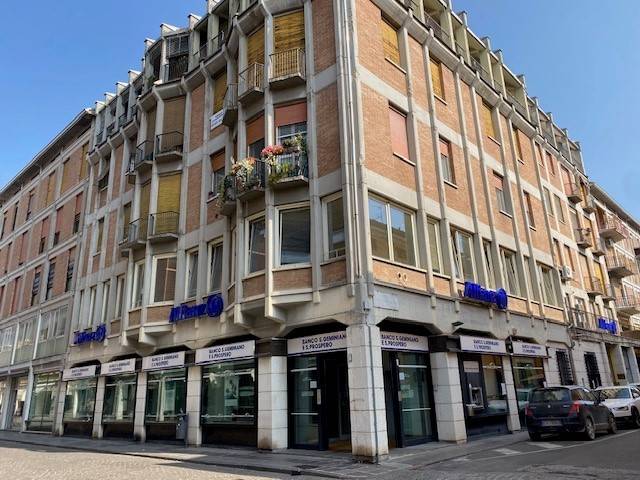 negozio in vendita a Guastalla