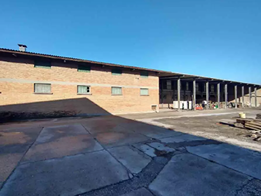 capannone in vendita a Guastalla in zona Pieve