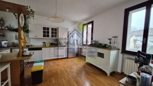 appartamento in vendita a Guastalla