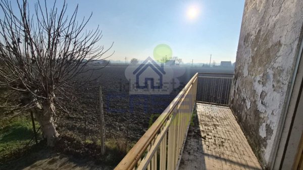 casa indipendente in vendita a Guastalla