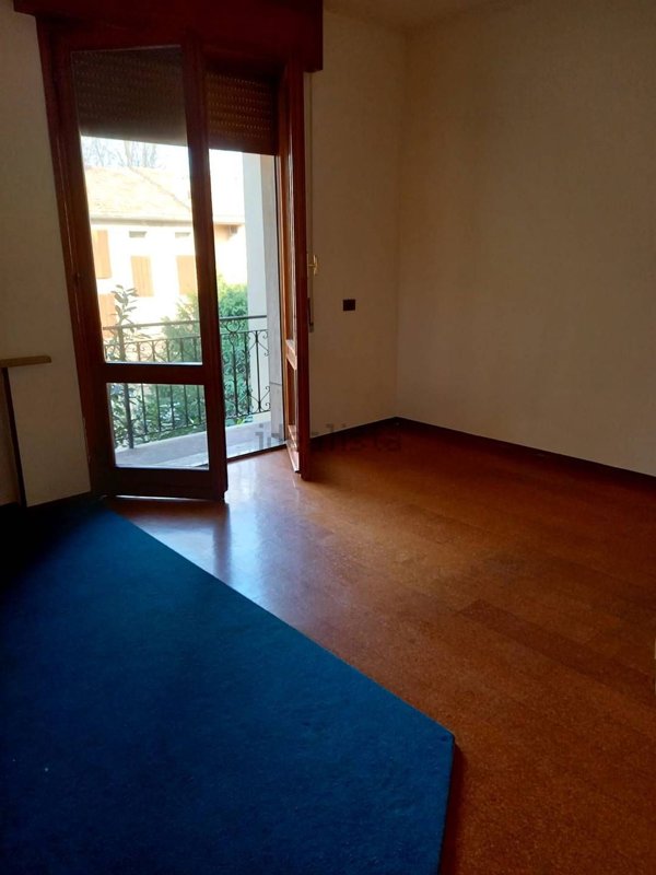 casa indipendente in vendita a Guastalla