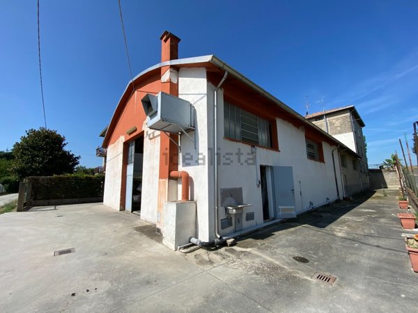 ufficio in vendita a Guastalla