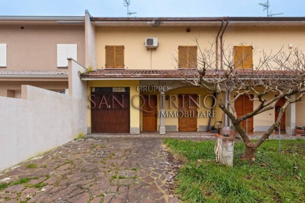 quadrivano in vendita a Guastalla in zona San Rocco