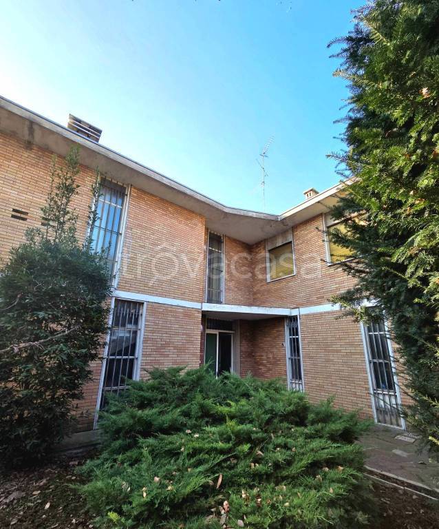 casa indipendente in vendita a Guastalla