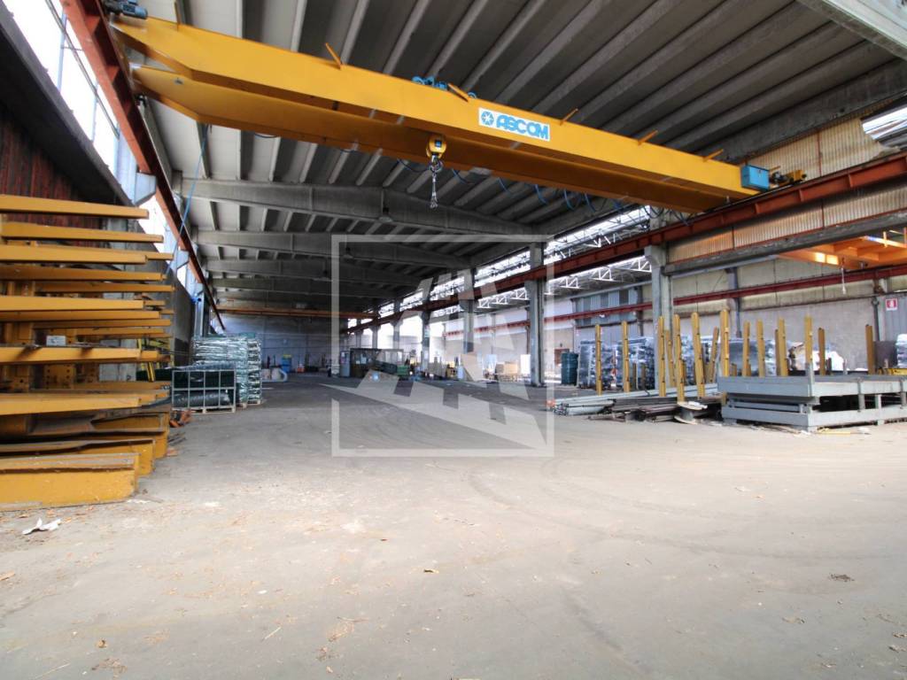 capannone in vendita a Guastalla