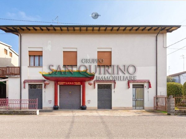 negozio in vendita a Guastalla in zona Pieve