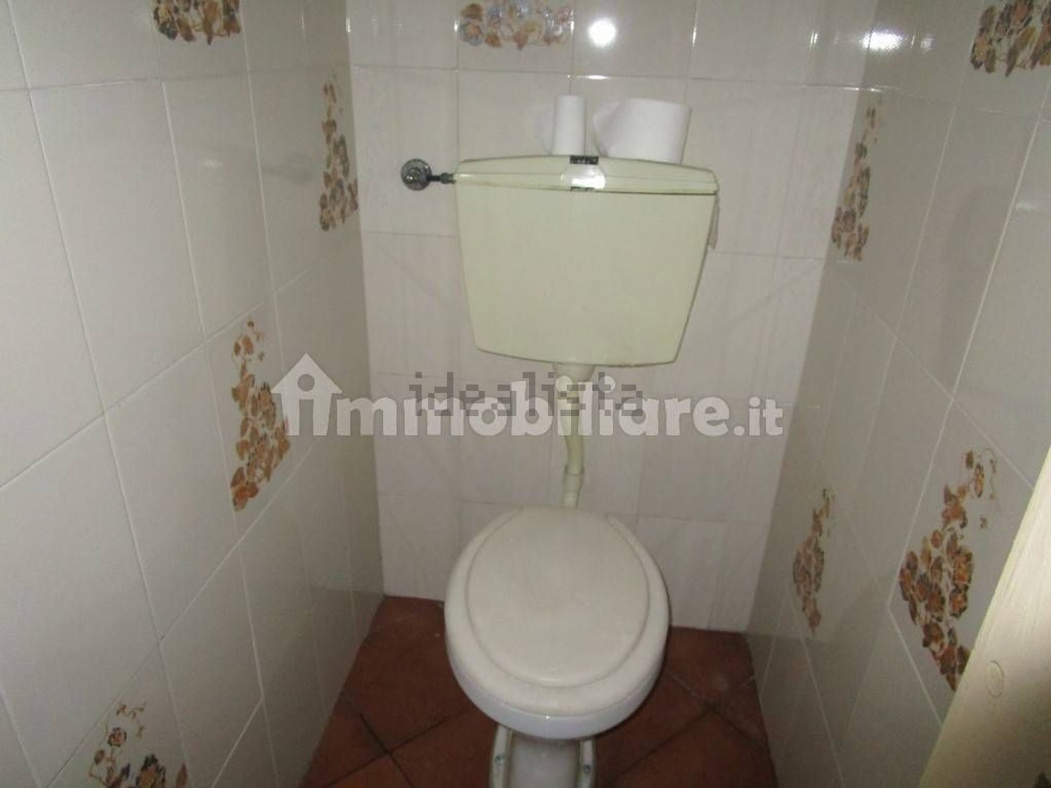 negozio in vendita a Guastalla