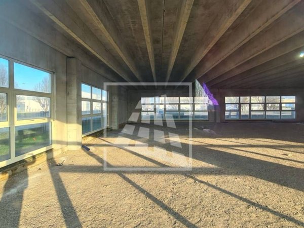 negozio in vendita a Guastalla