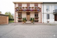 casa indipendente in vendita a Guastalla