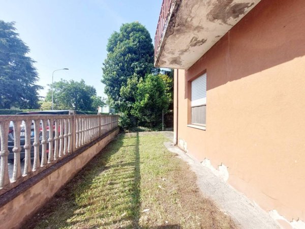 casa indipendente in vendita a Guastalla