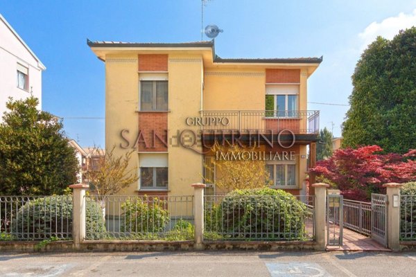 casa indipendente in vendita a Guastalla