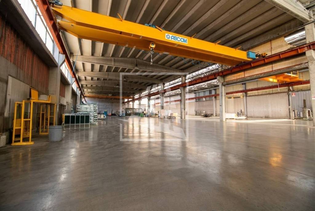 capannone in vendita a Guastalla