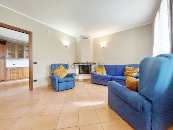 casa indipendente in vendita a Guastalla