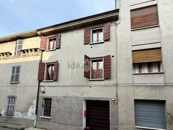 casa semindipendente in vendita a Guastalla