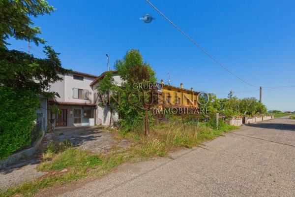 appartamento in vendita a Guastalla in zona San Rocco