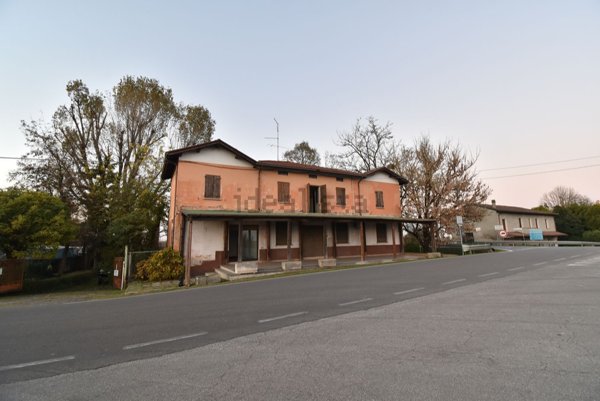 appartamento in vendita a Guastalla in zona San Rocco