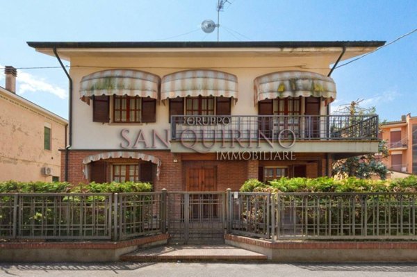 casa indipendente in vendita a Guastalla in zona Pieve