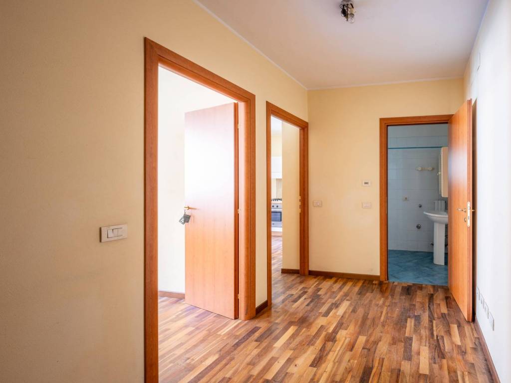 ufficio in vendita a Guastalla