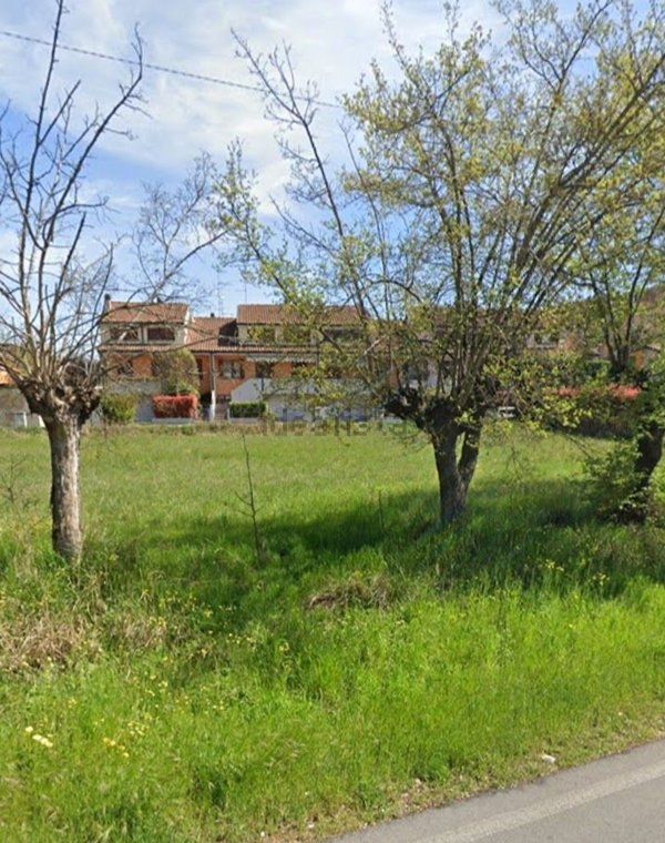terreno edificabile in vendita a Guastalla in zona Pieve